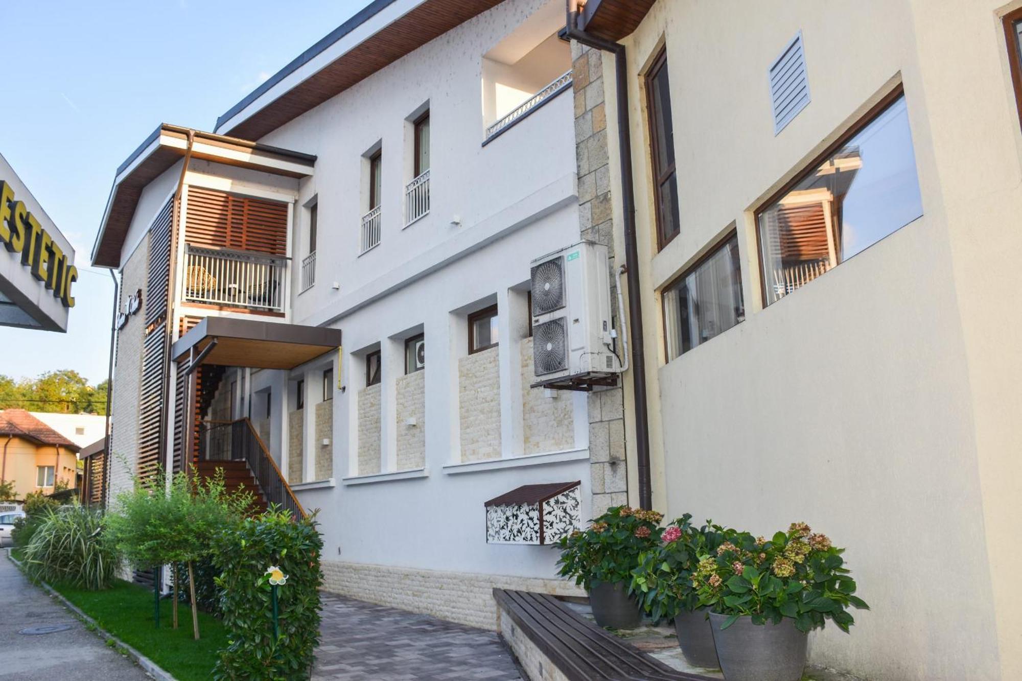 Hotel Curtea Veche Куртя-де-Арджеш Екстер'єр фото