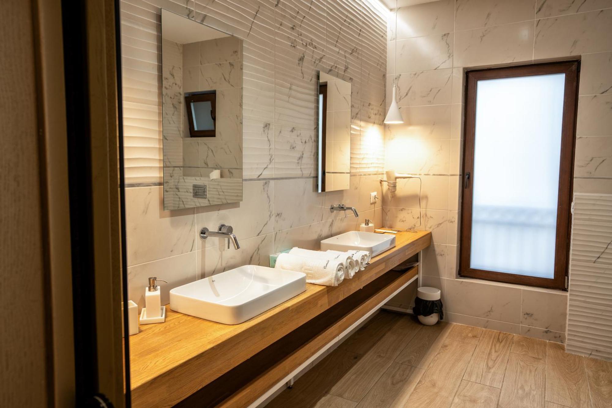 Hotel Curtea Veche Куртя-де-Арджеш Екстер'єр фото
